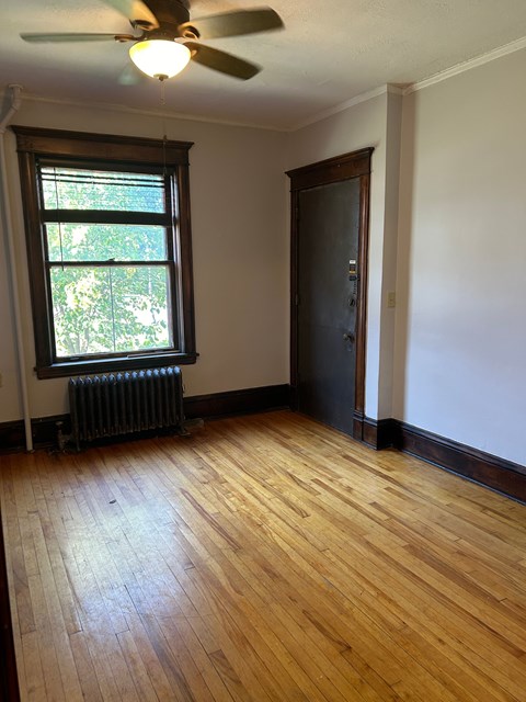 Floor plan for studio, 1 bath, 550 sqft